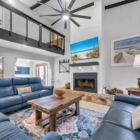 Holiday House